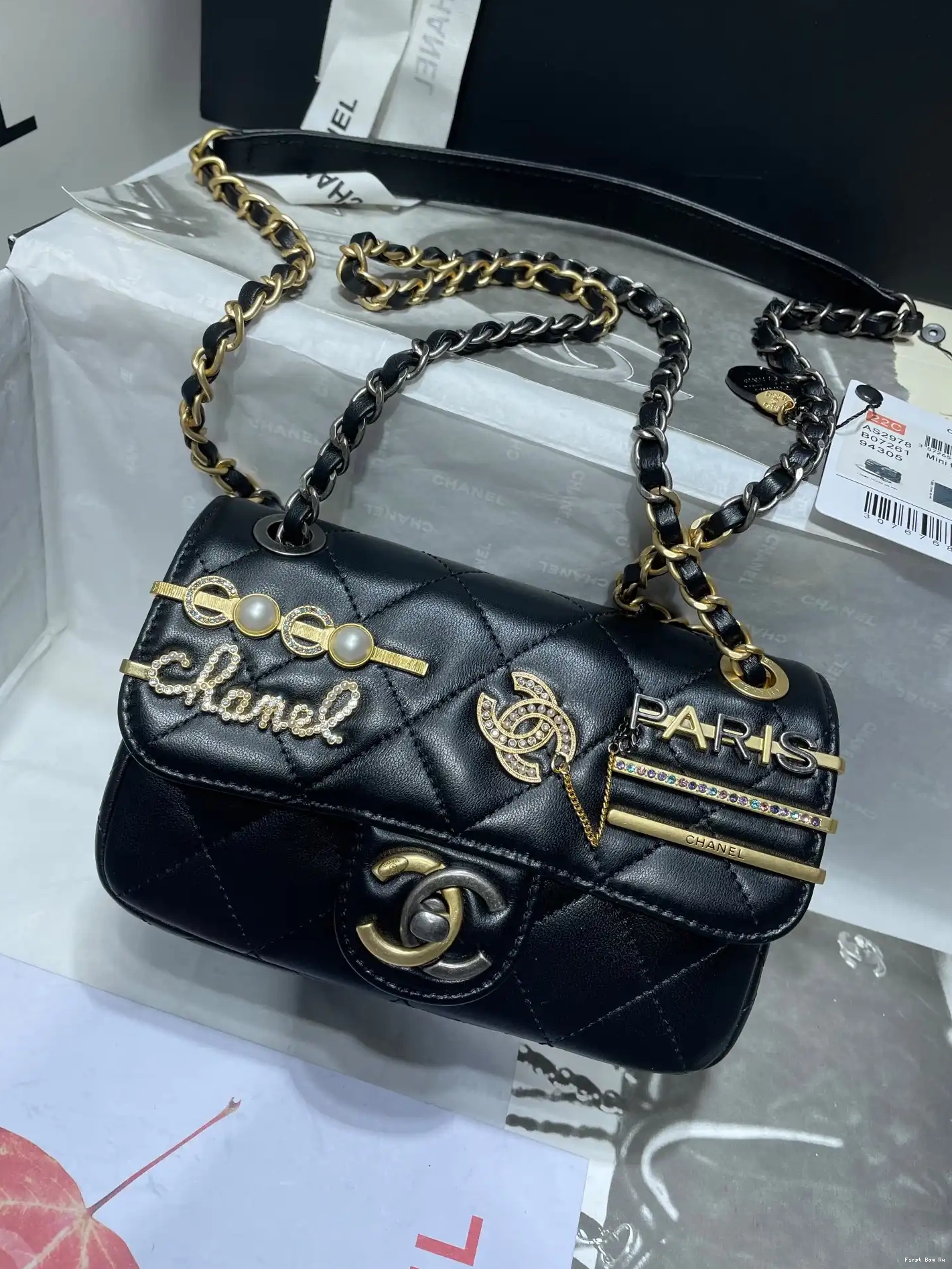 First Bag Ru FLAP BAG MINI CHANEL 0605